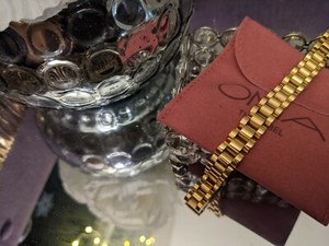 Authentic Curateur OMA The Label The Timepiece 7” 18 KT Gold Plated Bracelet MSRP $89.99