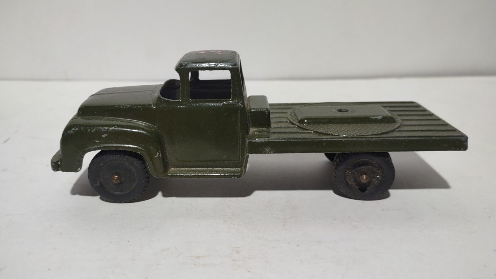 Vintage Tootsietoy, Army Radar Truck & Howitzer Gun, Diecast