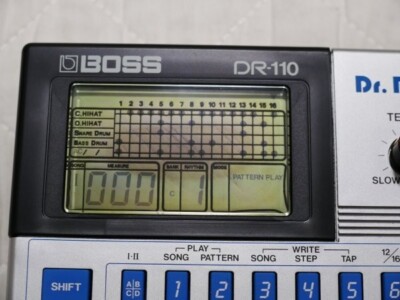 BOSS DR-110 Dr.Rhythm GRAPHIC アナログリズムマシン 38284a.jpg