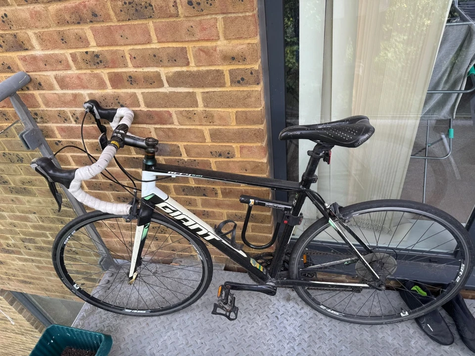 Giant SCR 3.0 Road Bike Medium Size