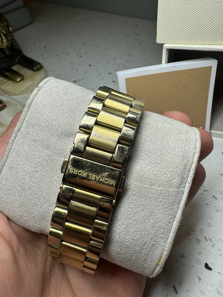 Michael Kors MK5739 43mm Gold Metal Case Black Dial Watch - Image 4 of 4