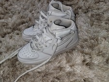 Taglia 6.5Y (GS) - Nike Air Force 1 LE Mid Triple bianche