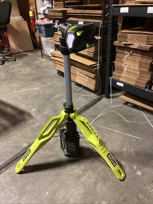 #ad Ryobi Hybrid Tri Power Tripod Light Tool Only FOR PARTS $69.95