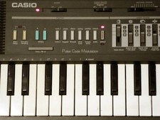 CASIO CASIOTONE MT-205 KEYBOARD WITH SOUND STICKS SS-1