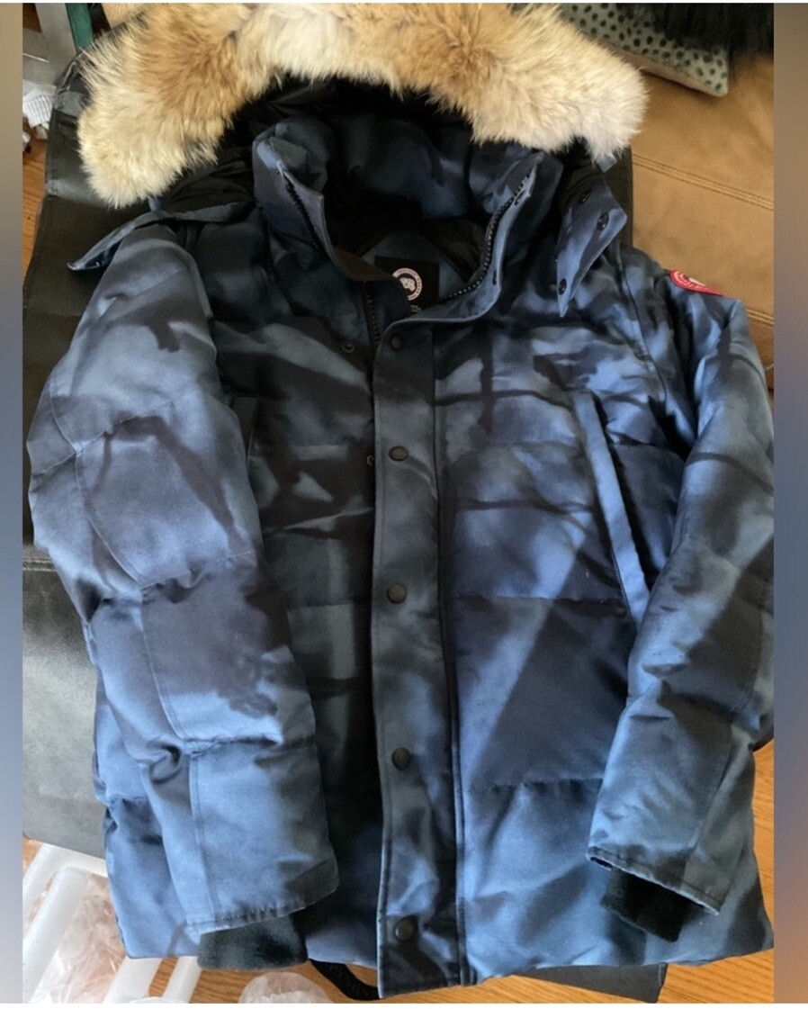   WYNDHAM PARKA コヨーテファーのみ Canada Goose Wyndham Parka Heritage Blue Camo Coyote Fur Excellent