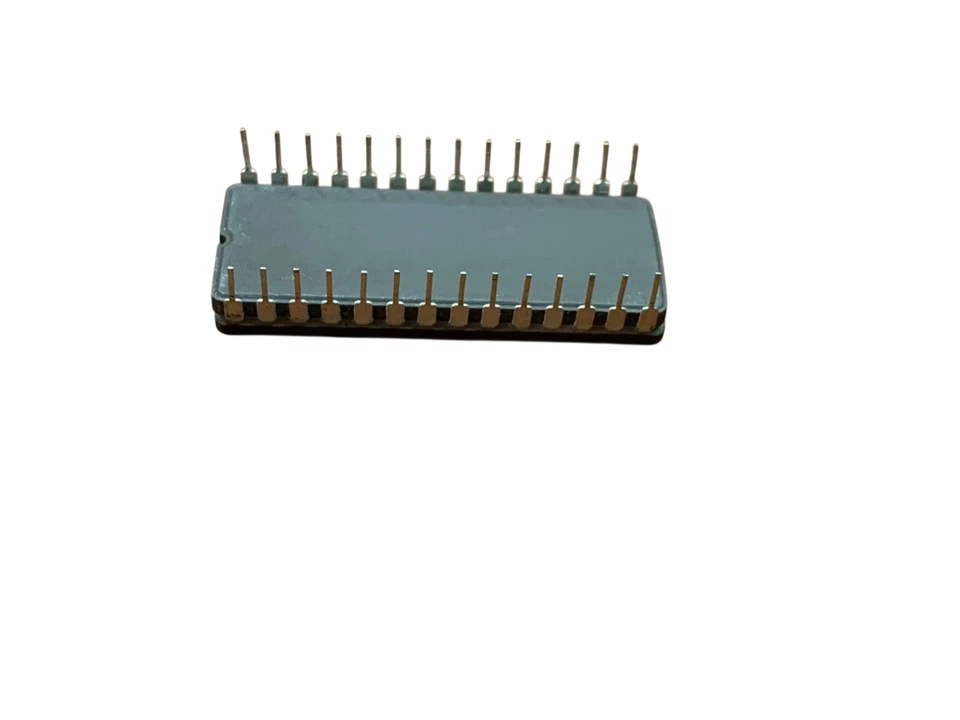 13-PCS AMD AM27C128255DI 16K x 8 28 Pin Ceramic DIP EPROMs UVPROM 250ns CDIP28 - Image 3 of 4
