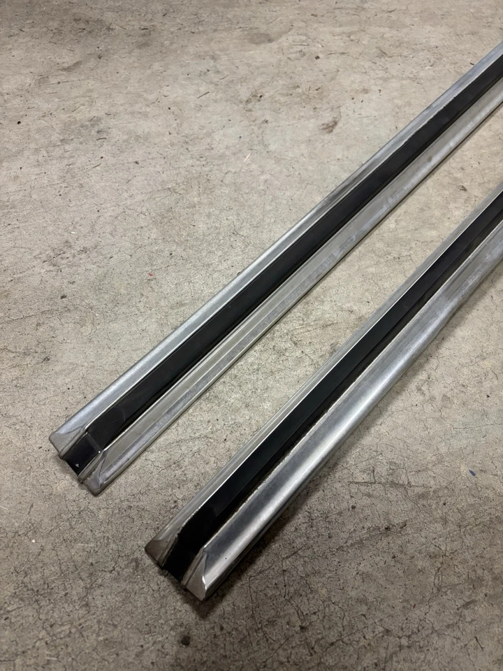 Par de molduras de puerta lateral izquierda y derecha Ford serie F 1973-1979 abolladuras Foto 2 de 4