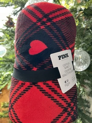 VICTORIA'S SECRET Victoria’s Secret Pink Sherpa Fleece Blanket 2025 New