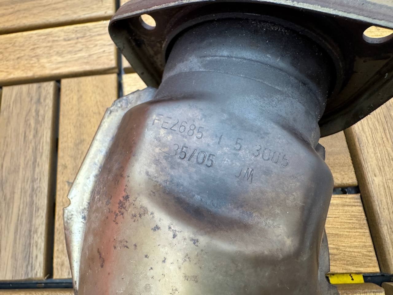 Ferrari F430 LEFT CATALYTIC CONVERTER with Sensor - 220663