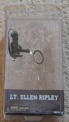 NECA LT ELLEN RIPLEY LEERKARTON MIT 2 ZUBEHÖRTEILEN BITTE BESCHREIBUNG LESEN 