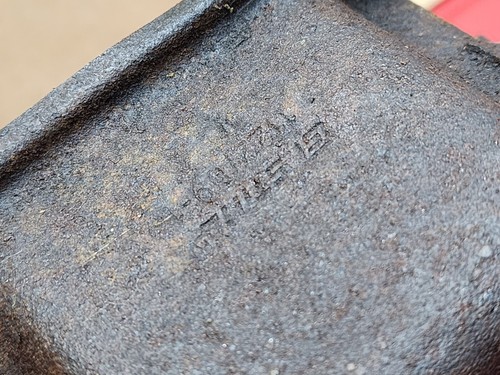 STIHL 066 1122 OEM VINTAGE CHAINSAW MUFFLER WITH ORIGINAL - DENTED COVER & SCREW - Picture 5 of 9