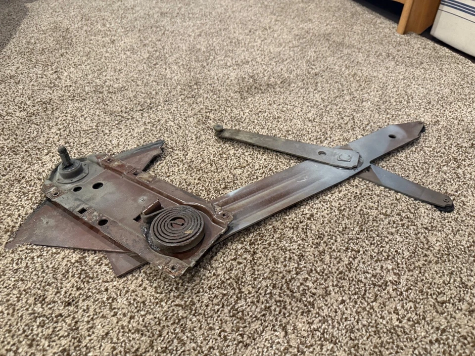 1970 - 1973 Chevrolet Camaro PASSENGER side door DELUXE TYPE LT Window Regulator - Image 2 of 3