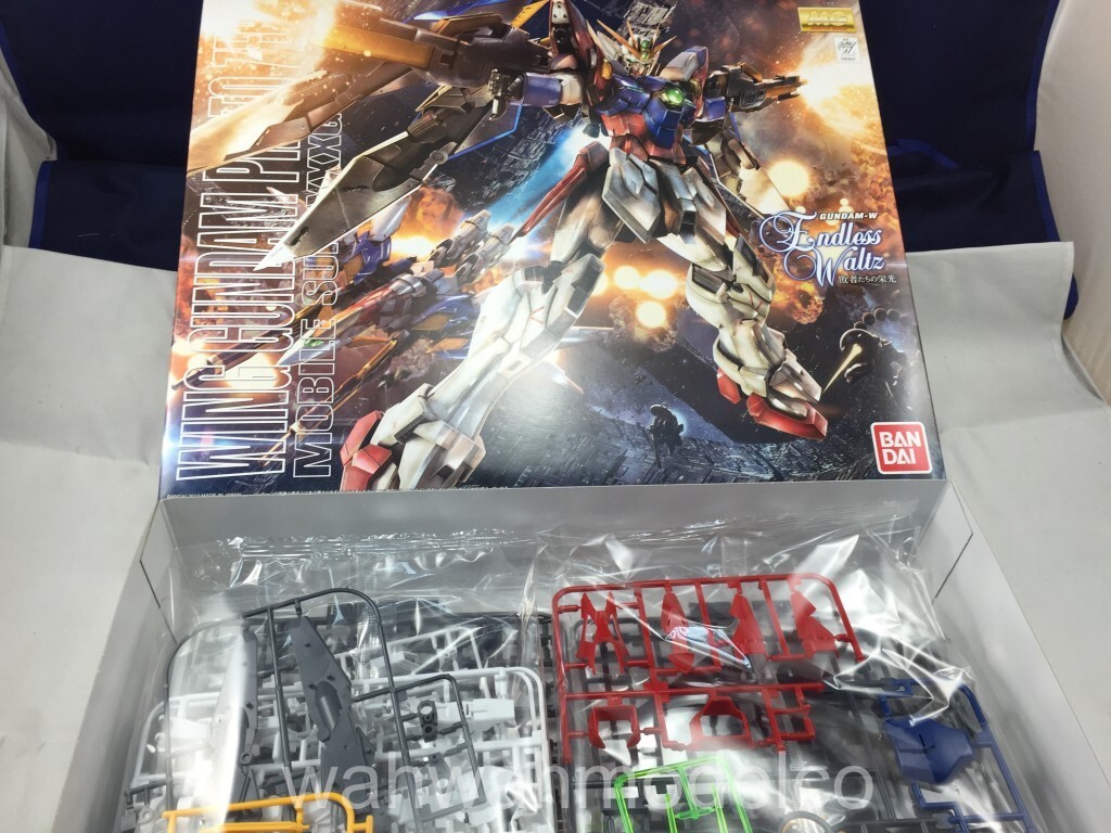 BANDAI MG 1/100 XXXG-00W0 WING GUNDAM PROTO ZERO Plastic Model Kit