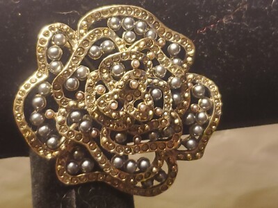 Signed LEE ANGEL Platinum Tone Pin/Pendant Dove Gray Pearls Rhinestones Bijou