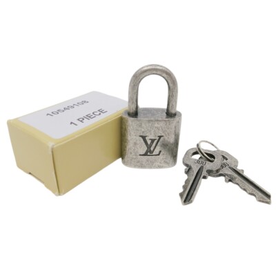 Authentic LOUIS VUITTON 300 Antique PadLock & 2Keys Silver Brass #36636471