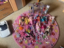 Rainbow High Paket Sammlung Auto Kleiderschra...
