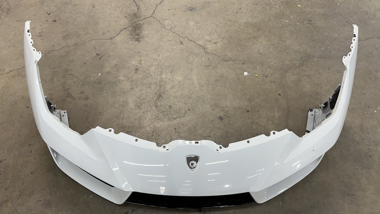 Lamborghini Huracan LP-580 FRONT BUMPER COVER OEM USED 4T0.807.437 F
