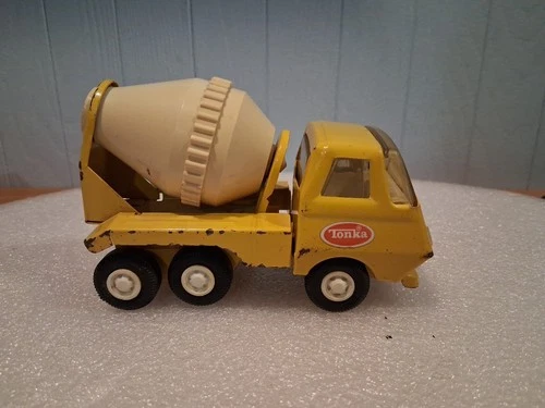 Vintage 1970’s Tonka Cement Mixer Truck Pressed Steel Toy