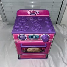 Moose Toys Cookeez Makery Cinnamon Treatz Oven Playset Pink Kids Stove Oven Cute