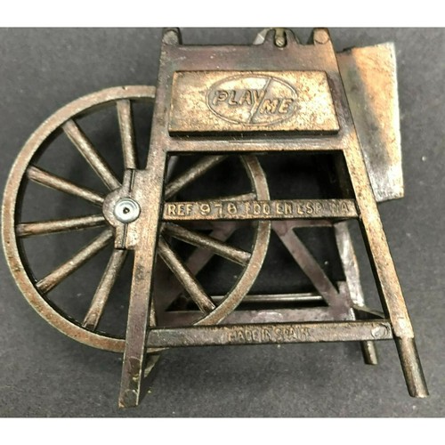 Vintage Antique Looking Spinning Wheel Miniature Die Cast Pencil Sharpener