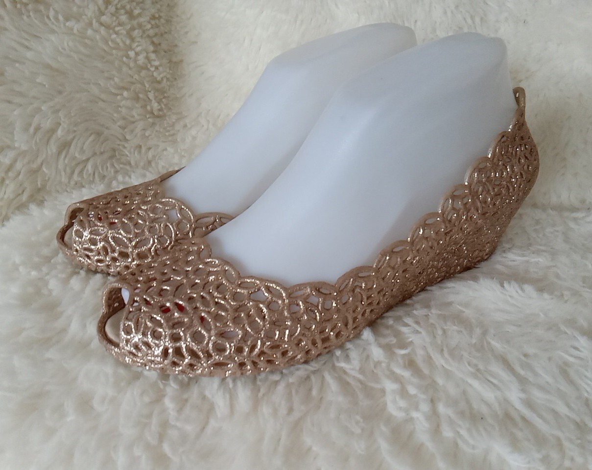 VICTORIA ADAMES Gold Glitter Jelly Platform Wedge Wom… Gem