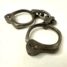 ANTIQUE HANDCUFFS SHACKLES H R ARMS POLICE RESTRAINTS OBSOLETE CUFFS MAGICIAN