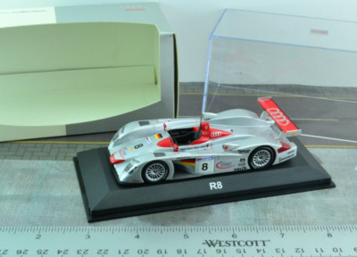 Minichamps 20000000970 Diecast AUDI R8 2000 #8 Racing Car 1/43