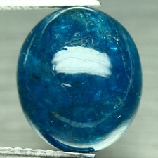 Apatite bleue en cabochon ovale de 3,97Cts