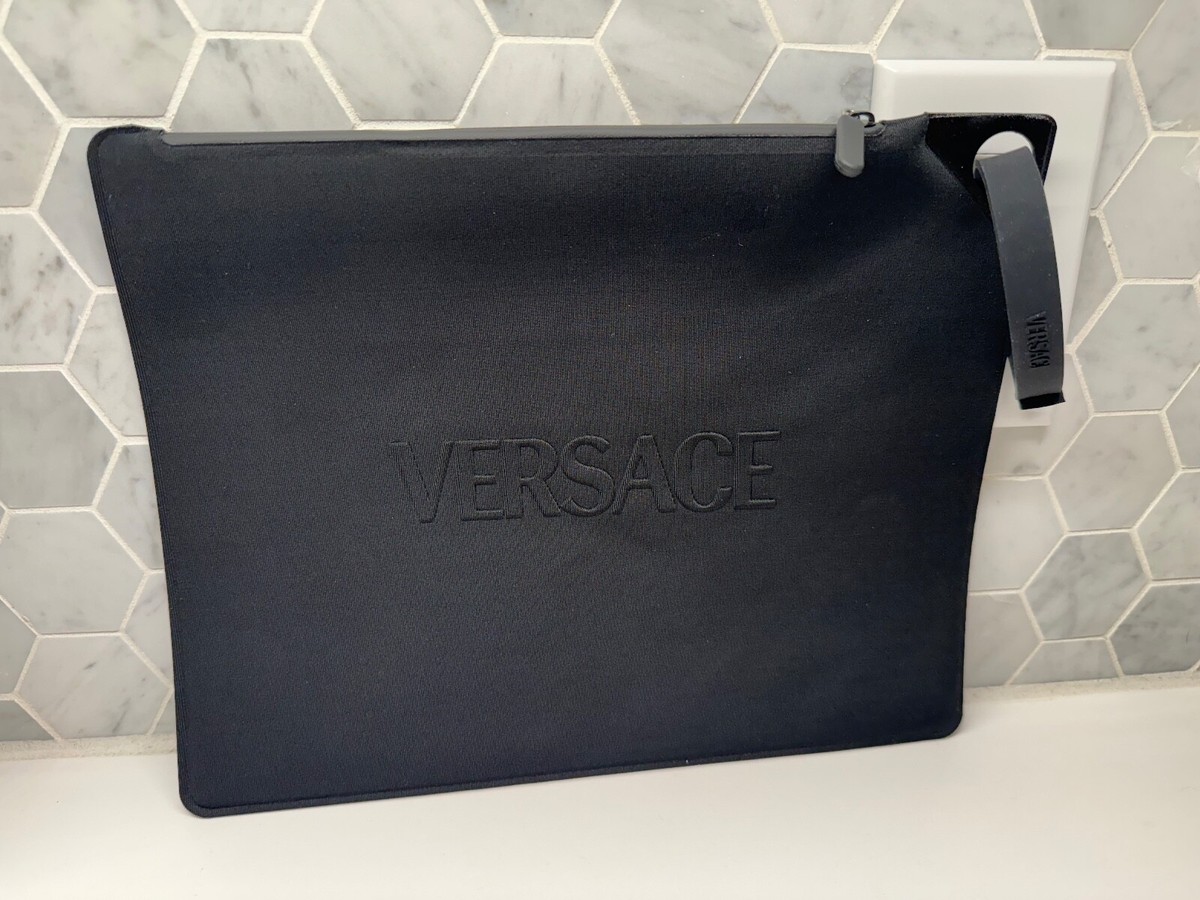 VERSACE ブラックレザー ケース NEW Versace Black Neoprene Zip Pouch Wristlet Purse Bag Clutch
