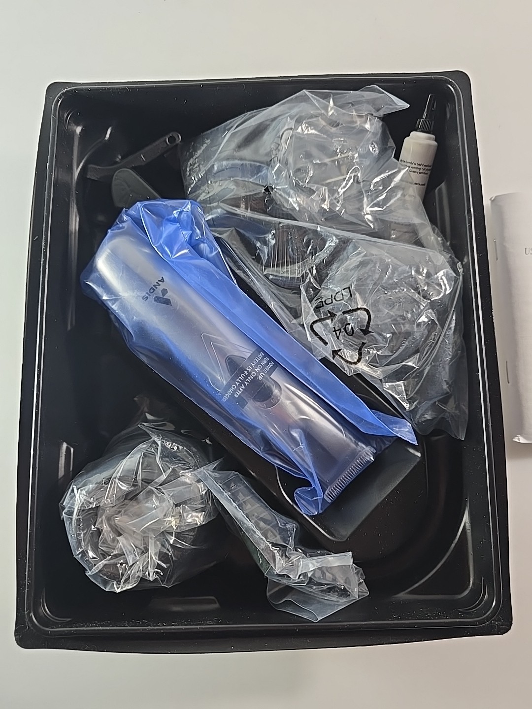 ANDIS SLIMLINE PRO TRIMMER 32835 D-8 Brand New 