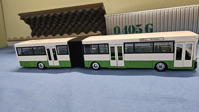 Conrad 5422 Mercedes-Benz O 405 G Schubgelenkbus Bus weiß/grün ''Marktplatz'' 1:50