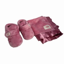 UGG Baby Bixbee  Lovey Gift Set Pink  Size 4/5 NIB