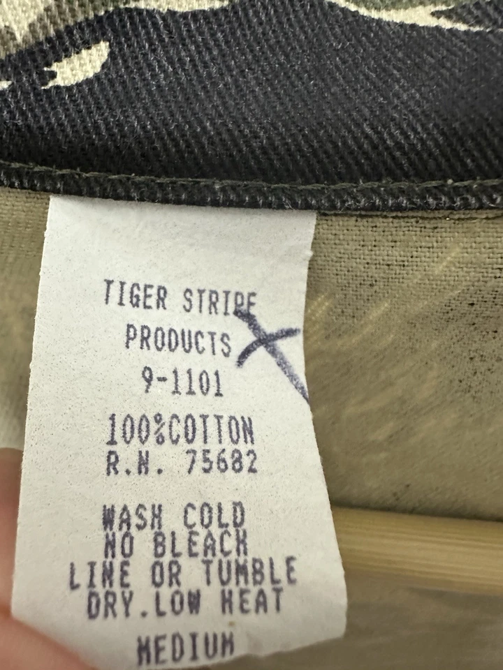 Chaqueta de Combate Tropical Camuflada Productos Rayas Tigre Ejército Militar de Estados Unidos Años 80 M Usada en Excelente Condición Foto 3 de 4