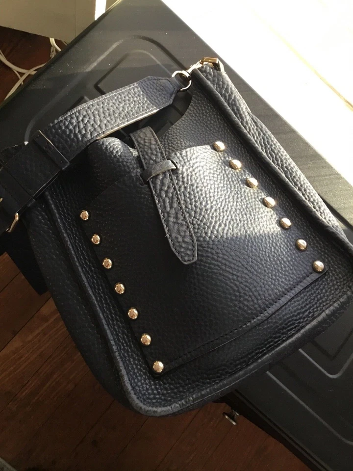 Rebecca Minkoff Navy Unlined Feed Bag Crossbody Bucket Bag Medium EPO - Изображение 2 из 4