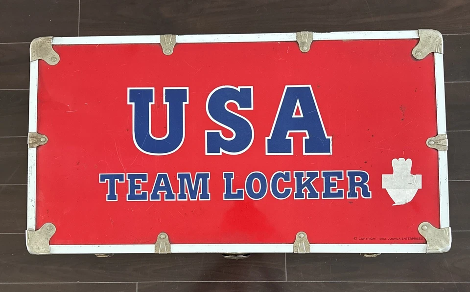 USA Team Trunk Locker 1983 Joshua Enterprises 30” L x 16” W x 12.5” H Vintage - Image 2 of 4