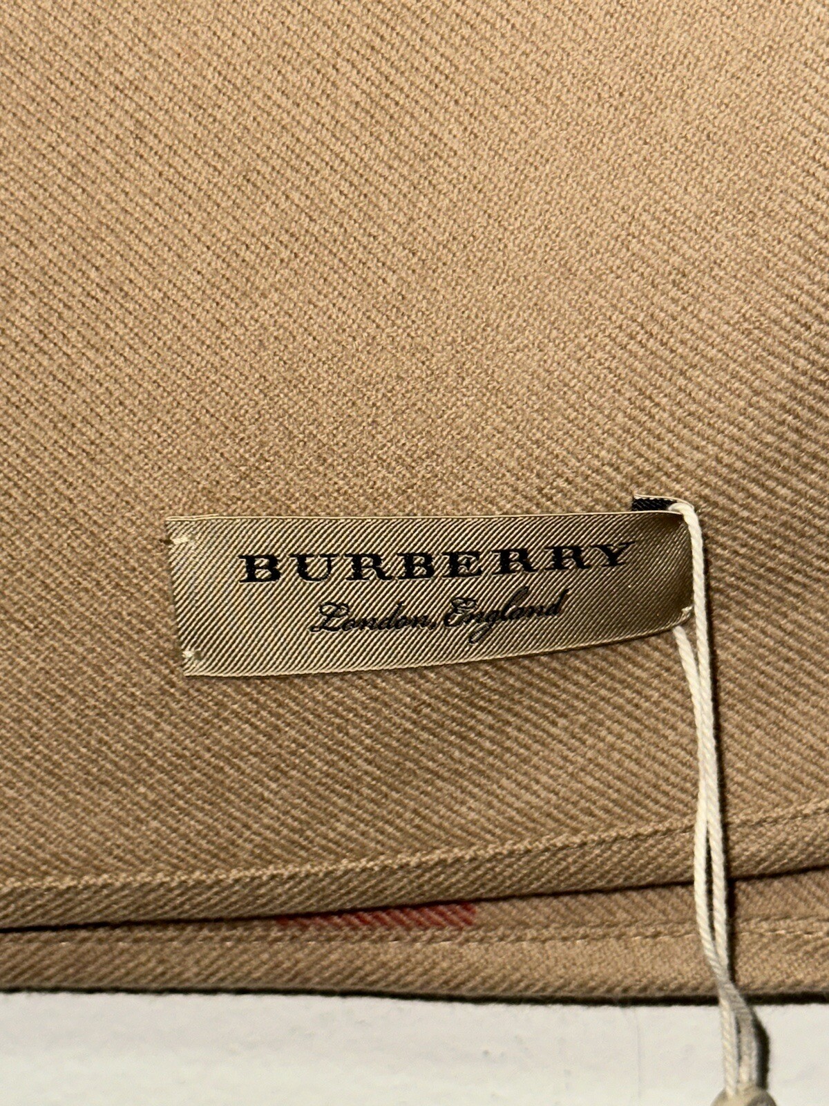 NWT Authentic Burberry Charlotte Reversible Solid To Check Wool Cape One Size image 4