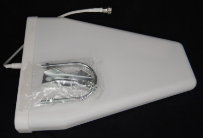 EGLPDA-0637-08/9/9 9dBi Directional LPDA Outdoor Antenna 700~3700mHz Supports 5G
