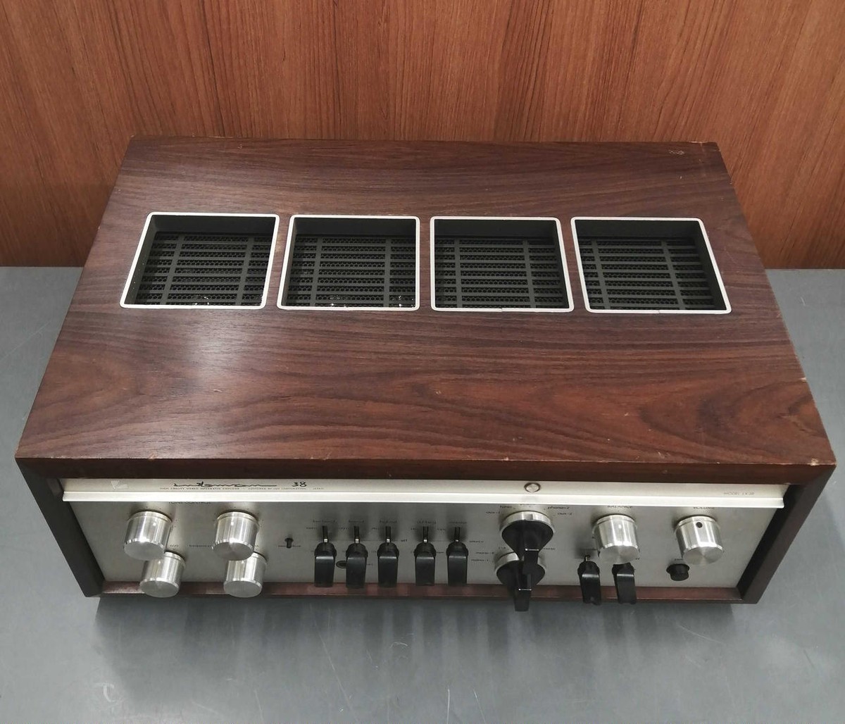 s-l1200.jpg s-l1200.jpg