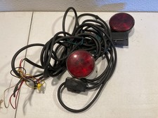 Vintage Towing Trailer Tail Stop Light 01-198 Sae-ist-85 Pair Magnet Mounted Vintage Towing Trailer Tail Stop Light 01-198 Sae-ist-85 Pair Magnet Mounted