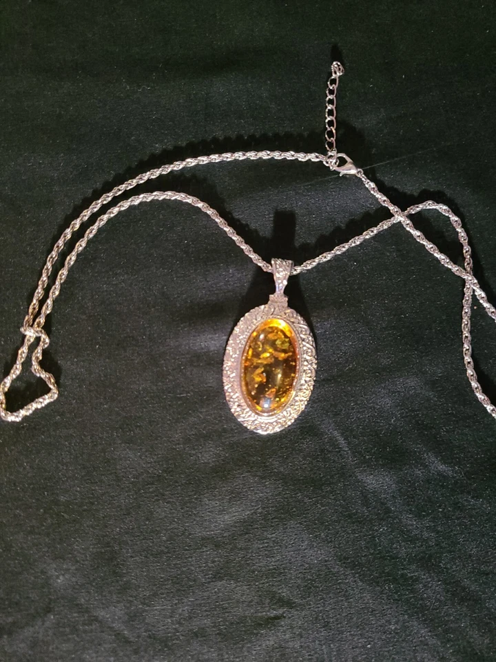 Baltic Amber Gemstone Handmade 925 Sterling Silver Unisex Necklace For Gift - Image 3 of 3