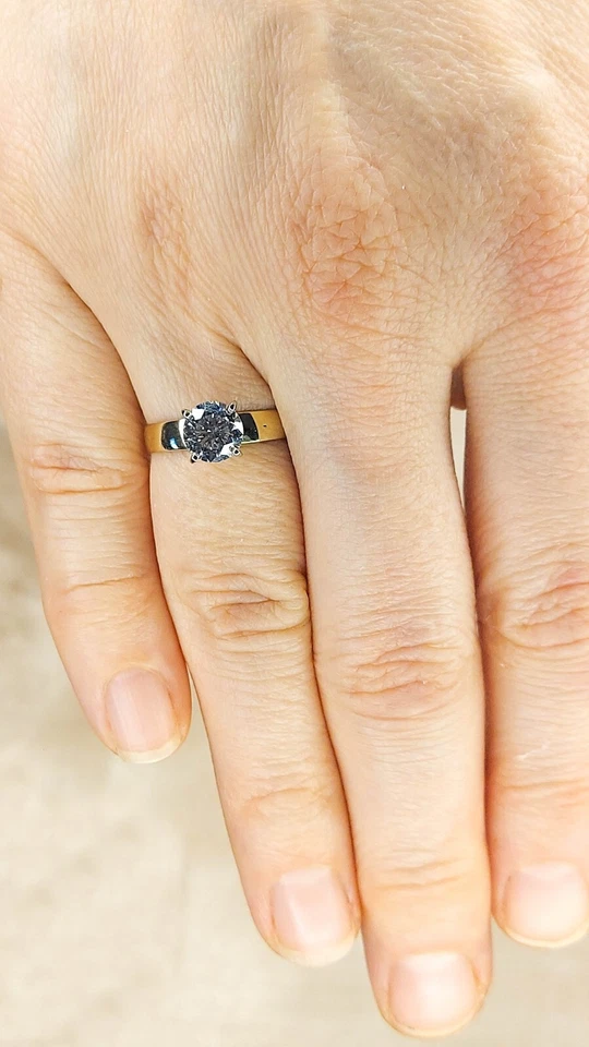 Anillo de diamantes certificado de 1,02 quilates, anillo de oro macizo de 10k talla 6, 4 puntas Foto 2 de 4