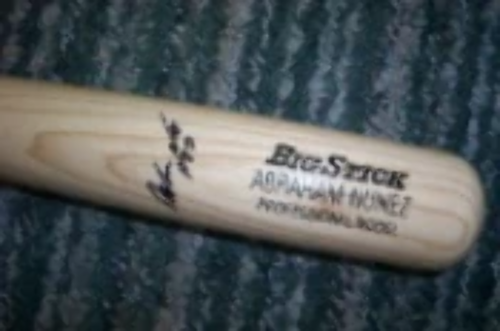 Abraham Nunez Autographed / Signed Bat - Picture 1 of 1