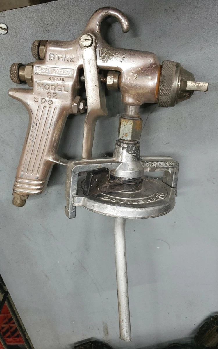 VINTAGE BINKS MODEL 62 Paint Spray Gun With Quart Cup