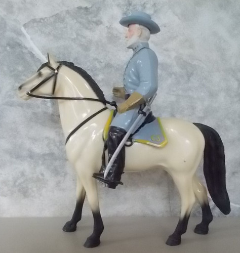 Vintage Hartland General Robert Lee with White Horse Traveller Saddle Hat Sword