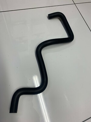 Citroen Saxo VTS Silicone heater matrix hose- Bulkhead to side of head - M/BLACK