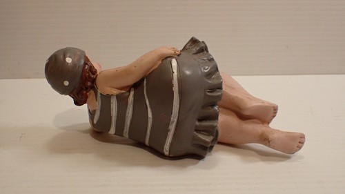 1920s Style Reclining Woman In Dress Figurine - Hand Painted - Picture 3 of 6