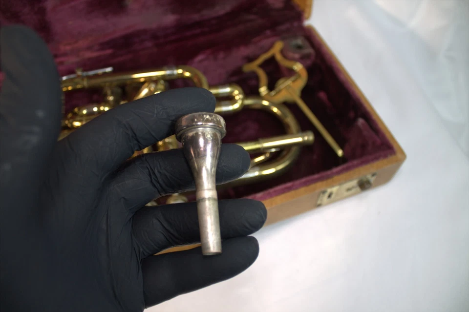 Ambassador FE Olds Los Angeles Cornet #64324 Working Cond w/original case - Image 4 of 4