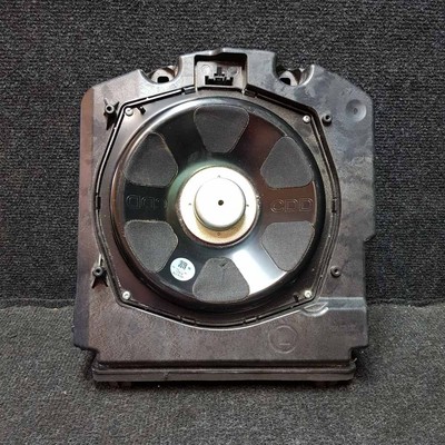 bmw x5 e70 subwoofer