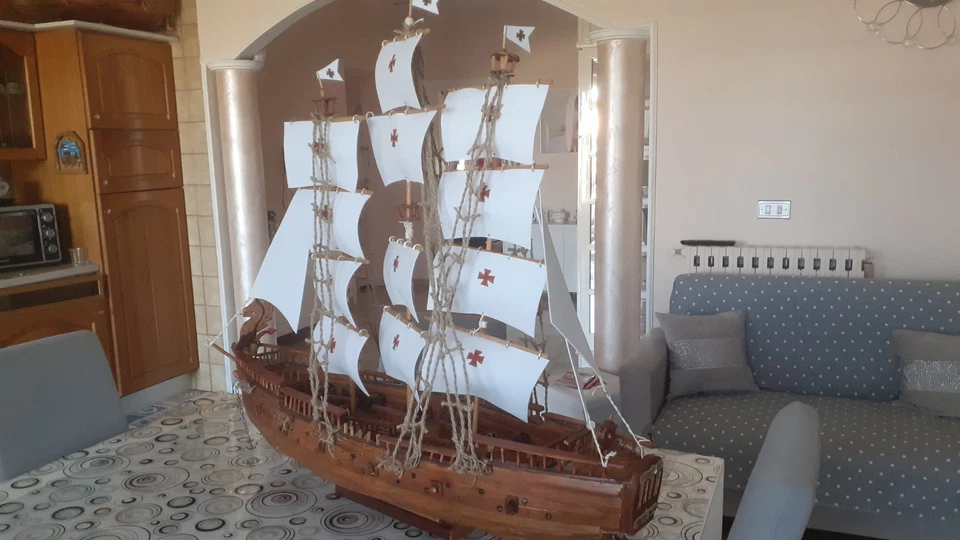 barca artigianale lunga 1 metro e 20cm larga 25cm .prezzo minimo 150euro . - Immagine 2 di 4