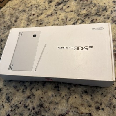 Nintendo DSi White Console Box Stylus Charger Games Games Games
